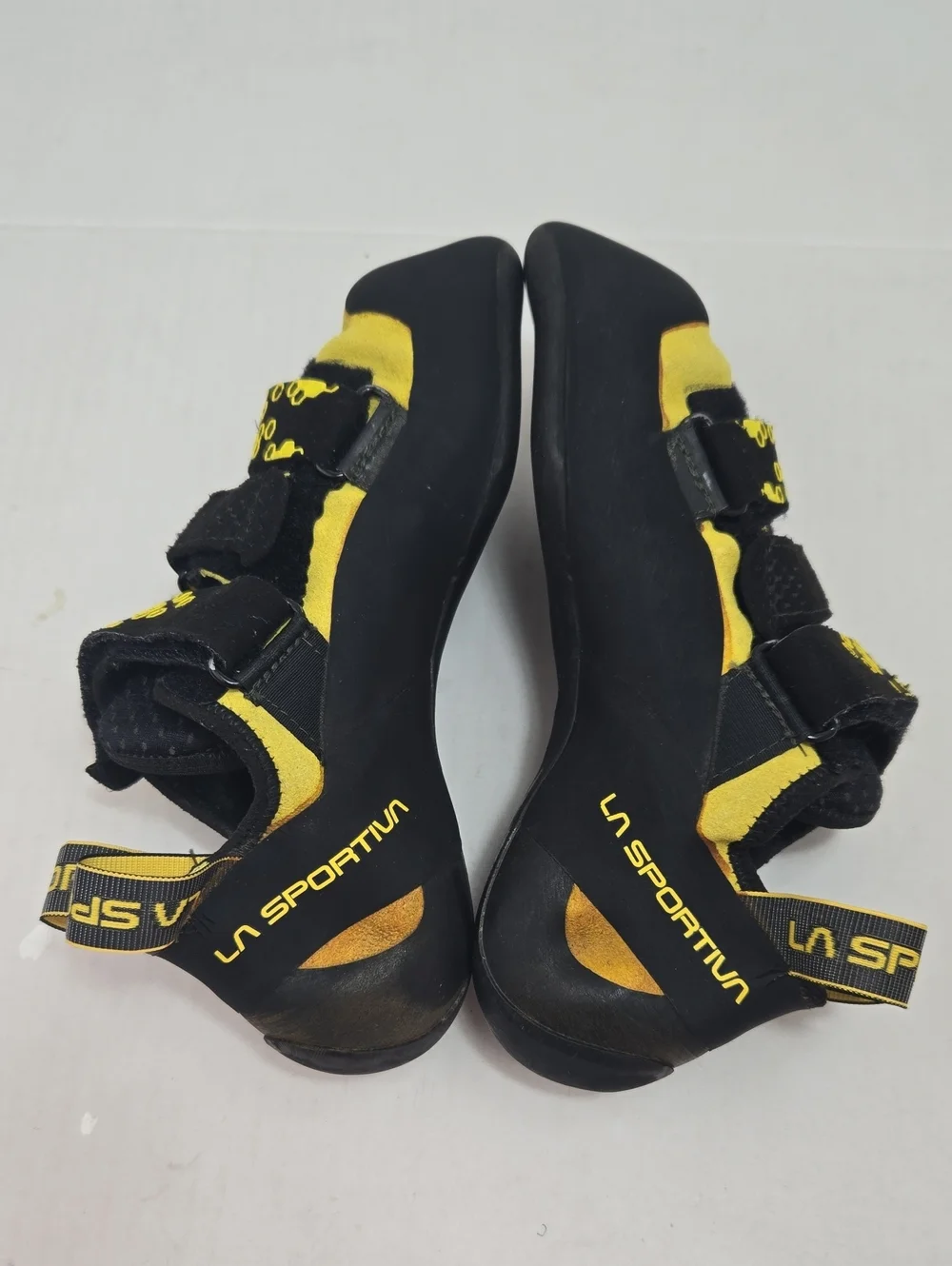 Size 42/M9/W10- - La Sportiva Miura VS Official Velcro Closure Climbing Shoes